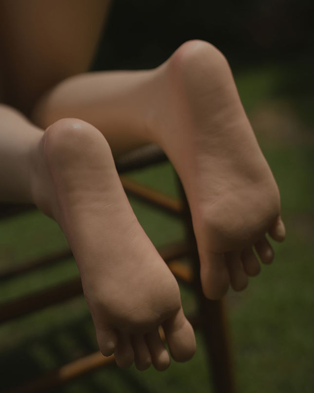 160cm/5ft3 Small Breasts Alluring American Blonde Goddess Lifelike Full Silicone Sex Doll - Kristin