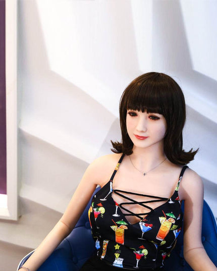 Lisa - 5ft5in (165cm) Small Boobs Smile Face Asian Style Sex Doll