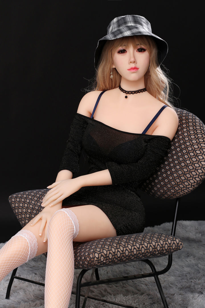 Lucy - 5ft5in (165cm) Small Boobs Slim Lady Realistic Sex Doll